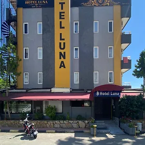 2* Hotel Luna Lara