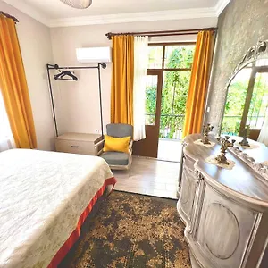 2* Guest house Konukzade Oldtown Apart