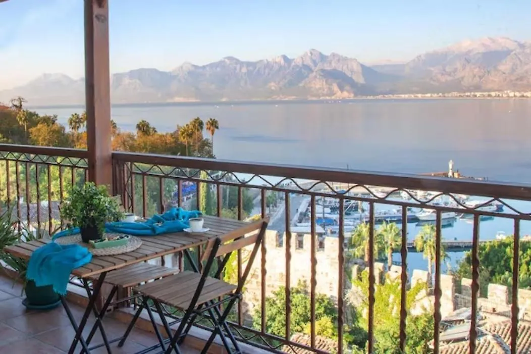 Mavi Avlu - Old Town Apartments Antalya